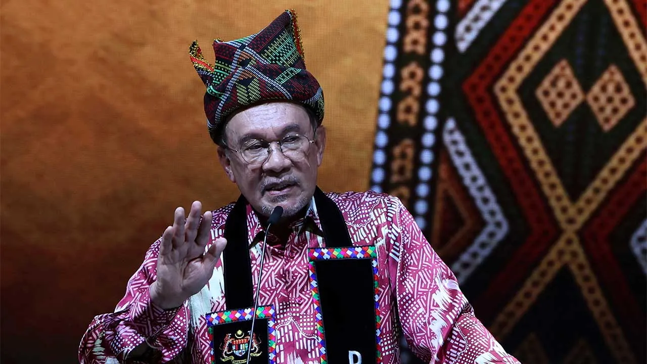 KOTA KINABALU,30 Mei -- Perdana Menteri Datuk Seri Anwar Ibrahim menyampaikan ucapan pada Majlis Perasmian Pesta Kaamatan 2026 di Hongkod Koisaan, Penampang, hari ini. --fotoBERNAMA (2026) HAK CIPTA TERPELIHARA