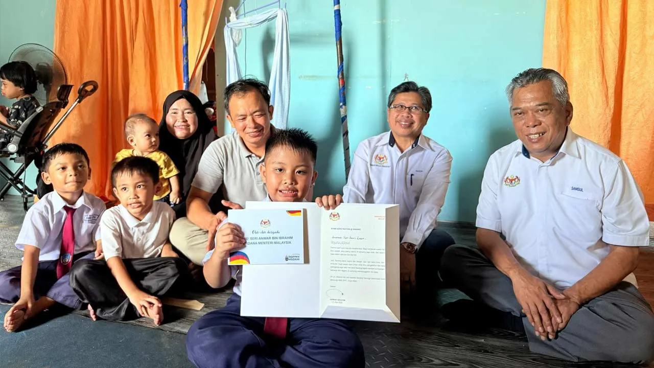 Saya berjanji untuk membalas surat adik Nanang dari Pulau Banggi tempoh hari, dan hari ini pasukan saya telah mengunjungi beliau serta keluarganya bagi menyampaikan sendiri surat yang saya janjikan.