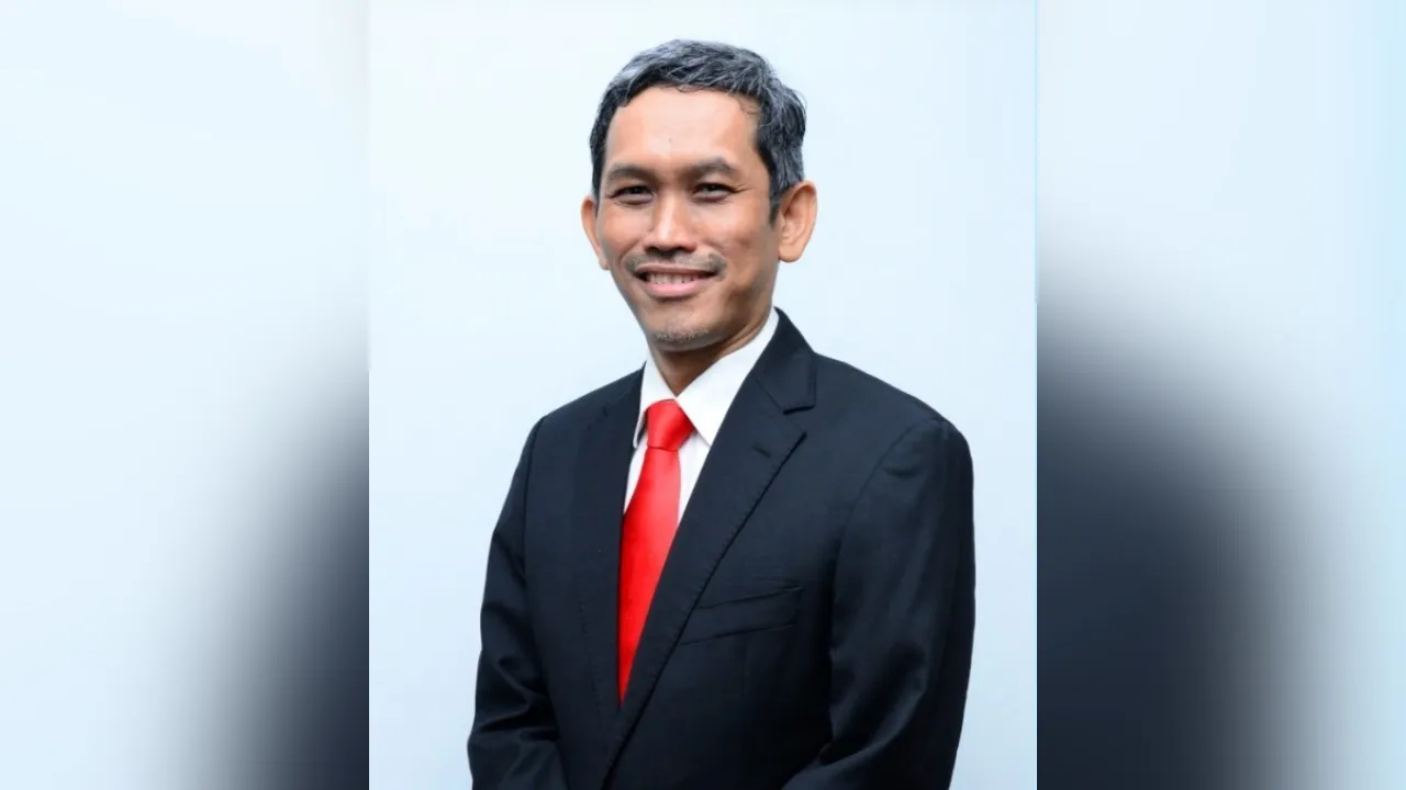 KUALA LUMPUR, 23 Mei (Bernama) -- Malaysia mempunyai asas yang kukuh untuk menerajui pembangunan tenaga pintar dan lestari di rantau ASEAN khususnya menerusi usaha merealisasikan Grid Tenaga ASEAN (APG), kata Ketua Pegawai Kanan Strategi, Regulatori dan kelestarian Tenaga Nasional Bhd (TNB), Datuk Muhamad Nazri Pazil.