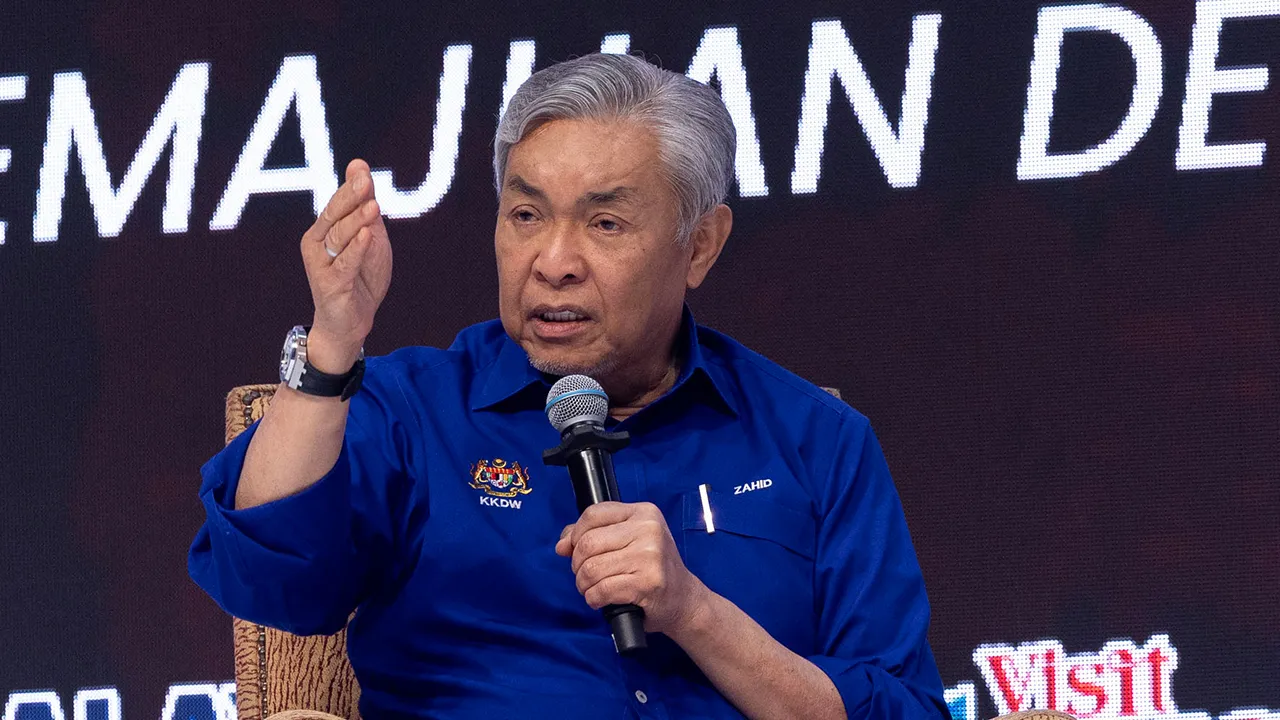 Timbalan Perdana Menteri Datuk Seri Dr Ahmad Zahid Hamidi hadir ke Perhimpunan Kami Gen MARA