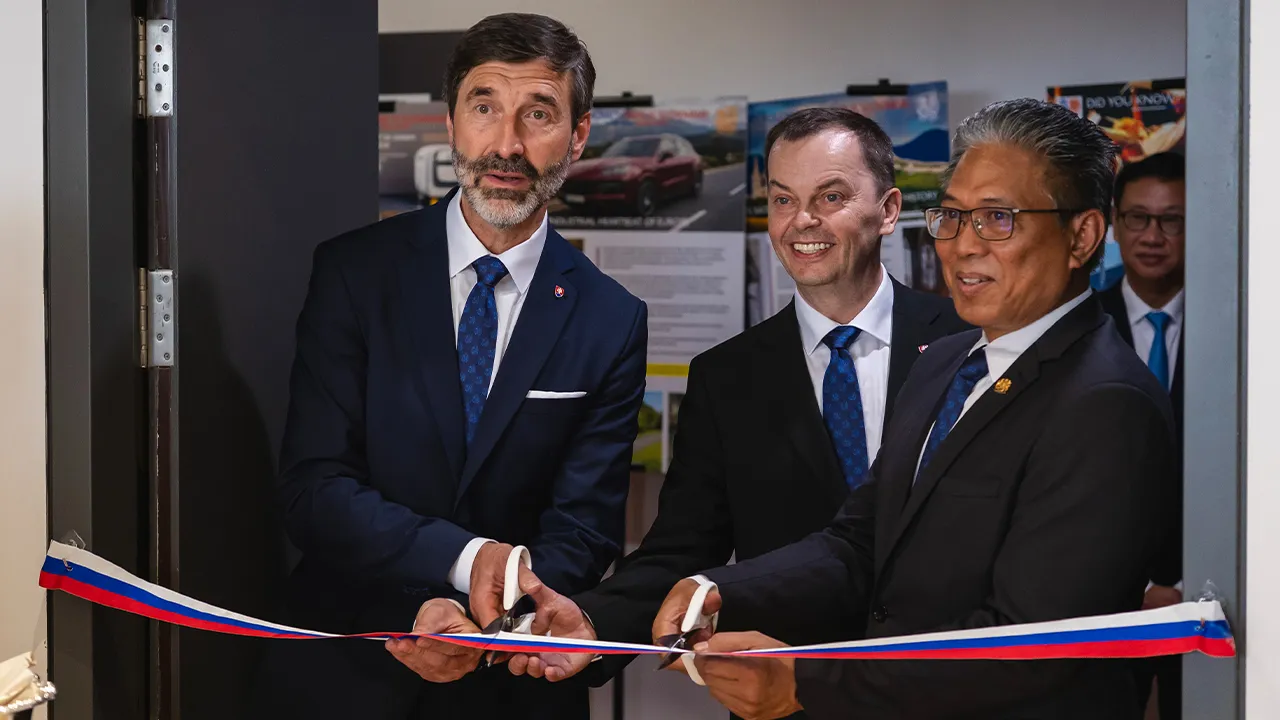 KUALA LUMPUR, April 29 -- Minister of Foreign and European Affairs of the Slovak Republic, Juraj Blanár (left), together with Ambassador of the Slovak Republic to Malaysia, Peter Spišiak (second left), and Chief of Protocol at the Ministry of Foreign Affairs, Ikram Mohd Ibrahim (right), cut the ribbon in a symbolic opening ceremony of the Embassy of the Slovak Republic, today.  --fotoBERNAMA (2026) COPYRIGHT RESERVED