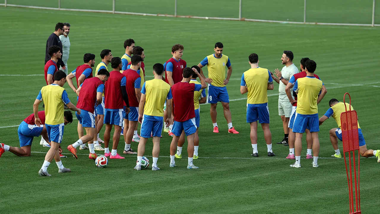 Soccer Football - International Friendly - Iran training - Titanic Deluxe Belek Football Center, Antalya, Turkey - May 28, 2026 General view of Iran players and coaches during training REUTERS/Umit Bektas