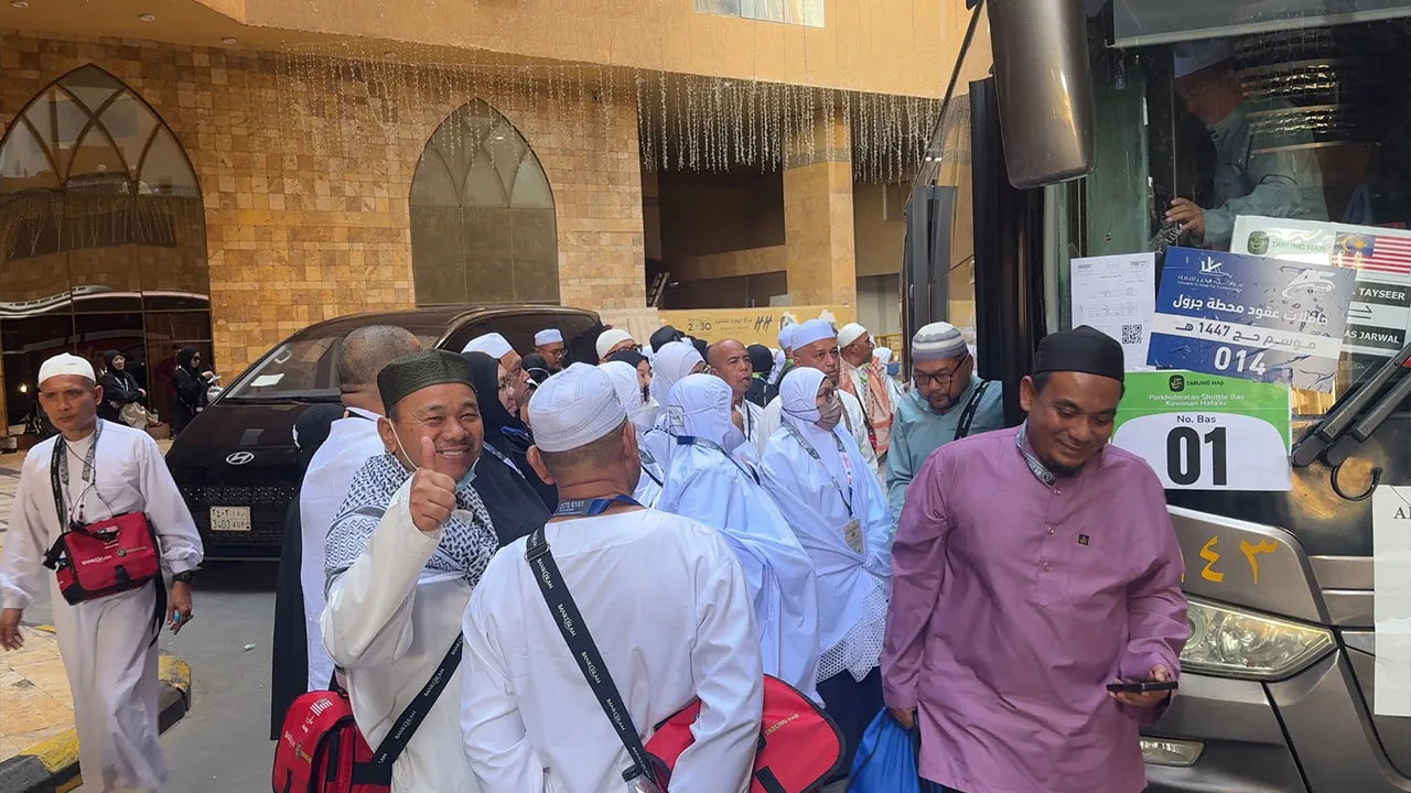 Jemaah Haji Malaysia kini mula memasuki Mekah untuk meneruskan perjalanan ibadah mereka menjelang Hari Arafah - Foto Astro AWANI / Hilal Azmi