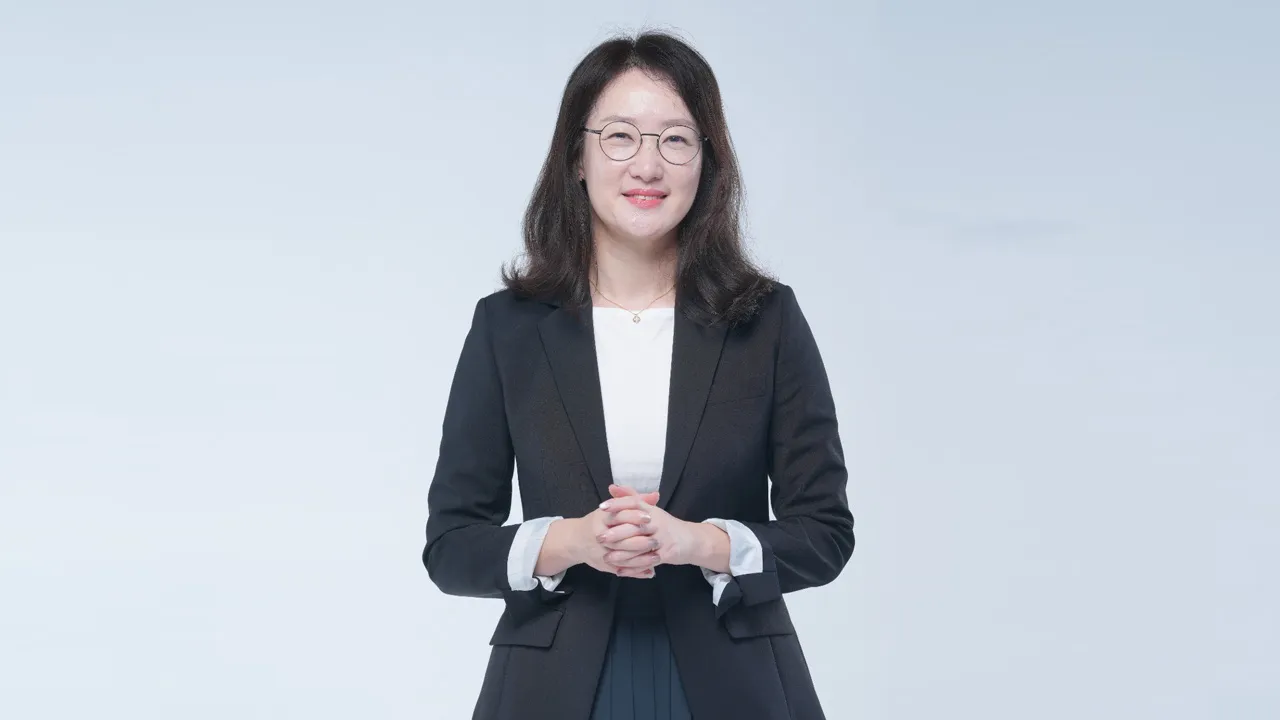 \Kang Myoung Sook