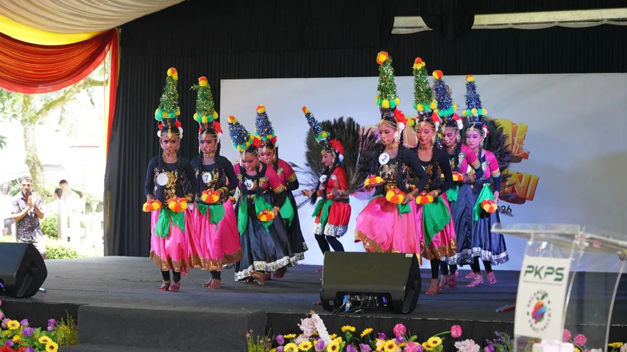 Karnival Cemara Seni.. kredit Astro Awani