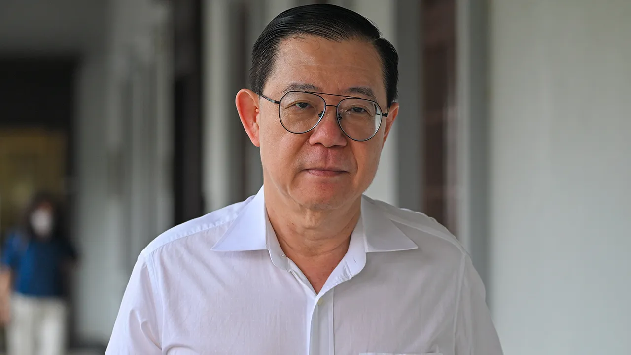 KUALA LUMPUR, 6 Mei -- Bekas Ketua Menteri Pulau Pinang Lim Guan Eng hadir di Mahkamah Sesyen Kuala Lumpur hari ini bagi sambung bicara kes rasuah berkaitan projek terowong dasar laut Pulau Pinang.  --fotoBERNAMA (2026) HAK CIPTA TERPELIHARA