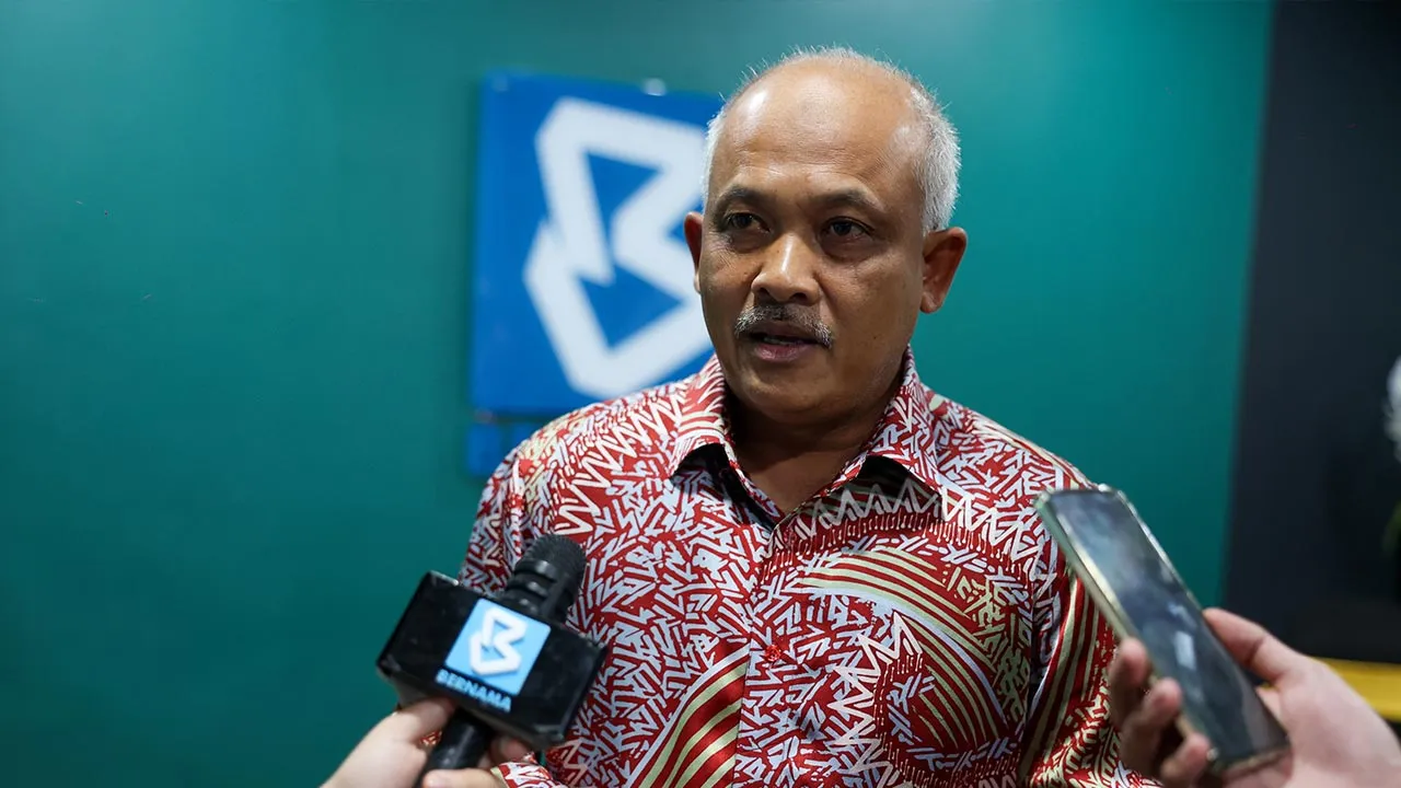 KUALA LUMPUR, 14 Mei – Ketua Setiausaha Kementerian Perumahan dan Kerajaan Tempatan (KPKT), Datuk Dr M Noor Azman Taib bercakap kepada Bernama selepas Program Ruang Bicara mengenai 'Krisis Bekalan Global: Memperkasa Daya Tahan Industri Perumahan' di Wisma Bernama hari ini.  --fotoBERNAMA (2026) HAK CIPTA TERPELIHARA