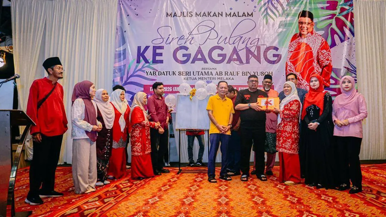 Sumber: Ab Rauf Yusoh