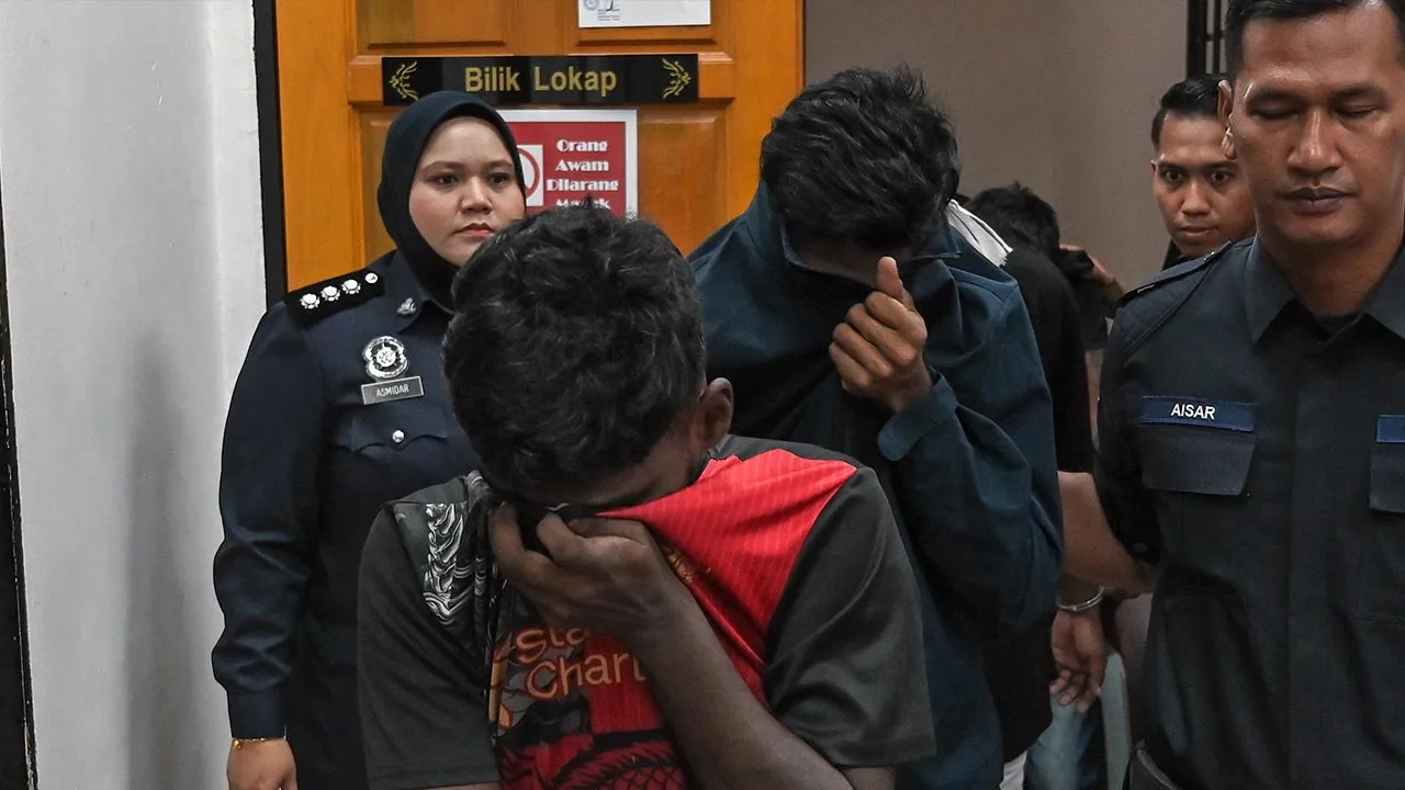 TELUK INTAN, May 7 -- Four men were charged today in the Magistrate’s Court here with the murder of an elderly man using a machete in April.  The accused, S. R. C. Parkash Rao, M. V. Aligeswaran, T. Tiagesan, and K. Shanker, all aged 25, merely nodded in understanding after the charge was read out before Magistrate Naidatul Athirah Azman.  However, no plea was recorded from them as the case falls under the jurisdiction of the High Court.  --fotoBERNAMA (2026) COPYRIGHT RESERVED