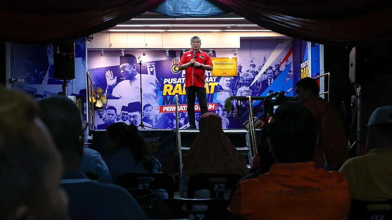KEPALA BATAS, 9 Mei -- Presiden Parti Amanah Negara (Amanah) yang juga Menteri Pertanian dan Keterjaminan Makanan Datuk Seri Mohamad Sabu berucap pada program Ceramah Isu-isu Semasa malam tadi.  -- fotoBERNAMA (2026) HAK CIPTA TERPELIHARA