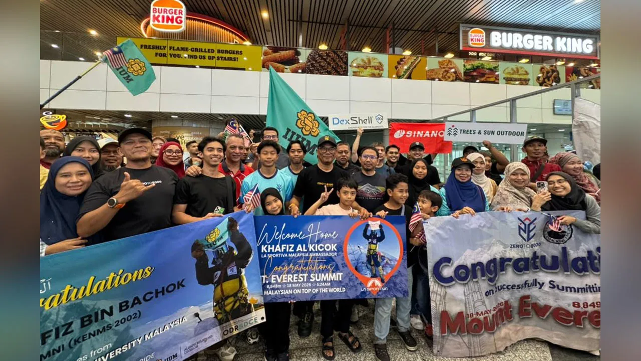 Pendaki negara, Mohd Khafiz Bachok , Gunung Everast , credit AWANI