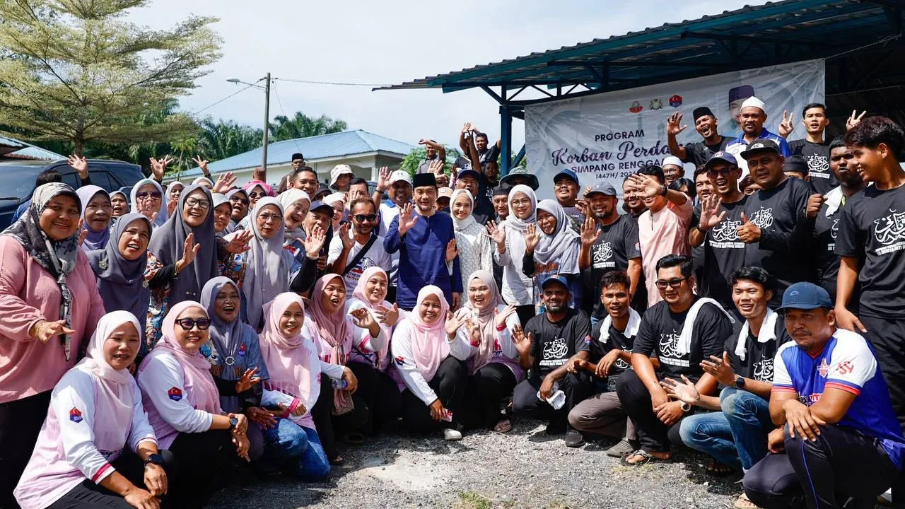Sumber: Onn Hafiz Ghazi