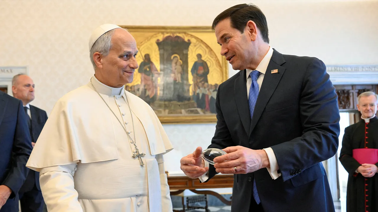 Pope Leo XIV meets U.S. Secretary of State Marco Rubio at the Vatican, May 7, 2026. Vatican Media/Simone Risoluti/Handout via REUTERS ATTENTION EDITORS - THIS IMAGE WAS PROVIDED BY A THIRD PARTY