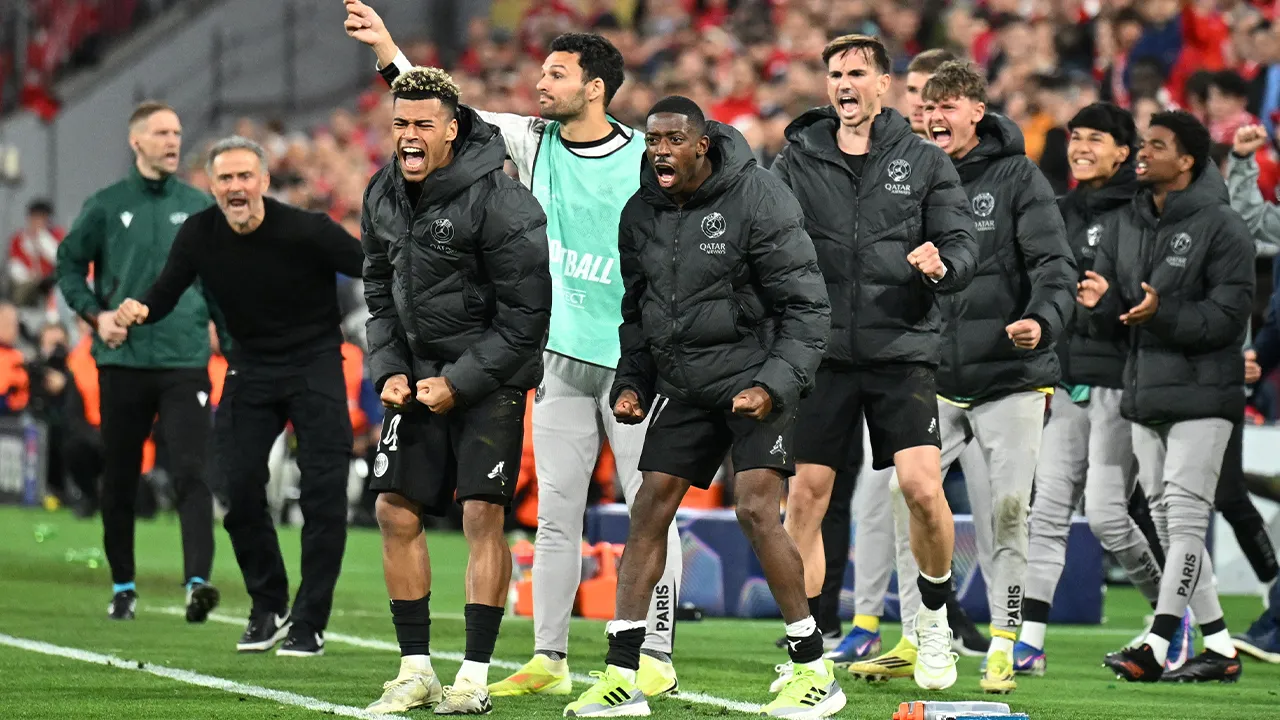 Soccer Football - UEFA Champions League - Semi Final - Second Leg - Bayern Munich v Paris St Germain - Allianz Arena, Munich, Germany - May 6, 2026 Paris St Germain's Desire Doue and Ousmane Dembele react REUTERS/Angelika Warmuth