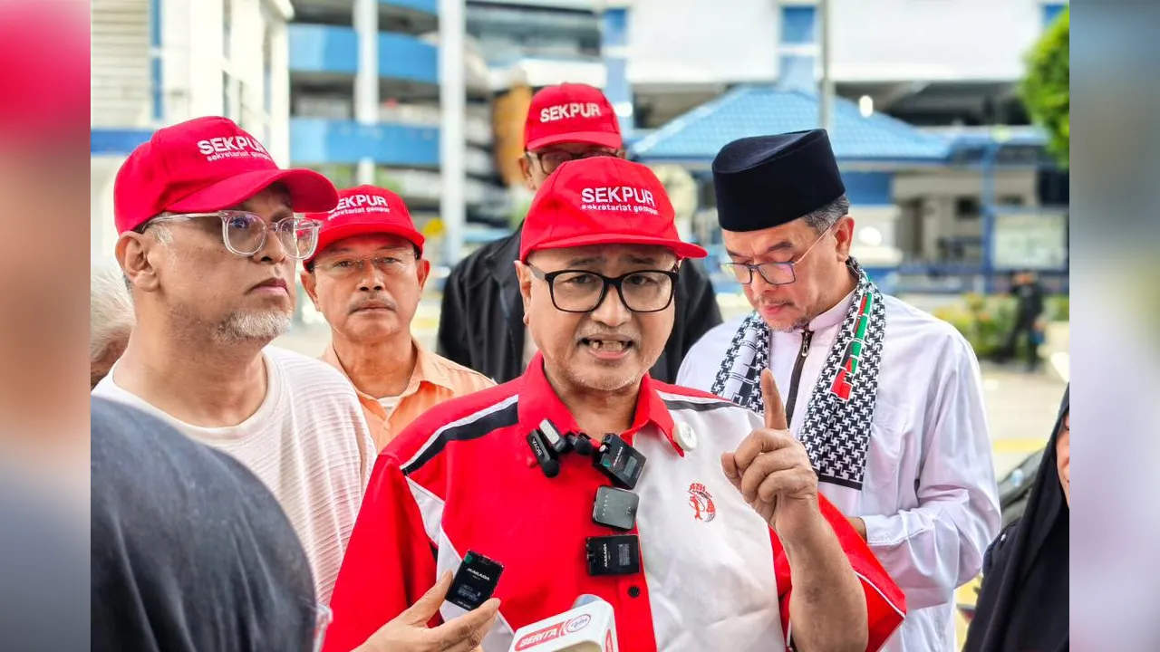Pengerusi Biro Politik Sekretariat Gerak Gempur Media Sosial Rakyat (SekPur), Shahbudin Embun