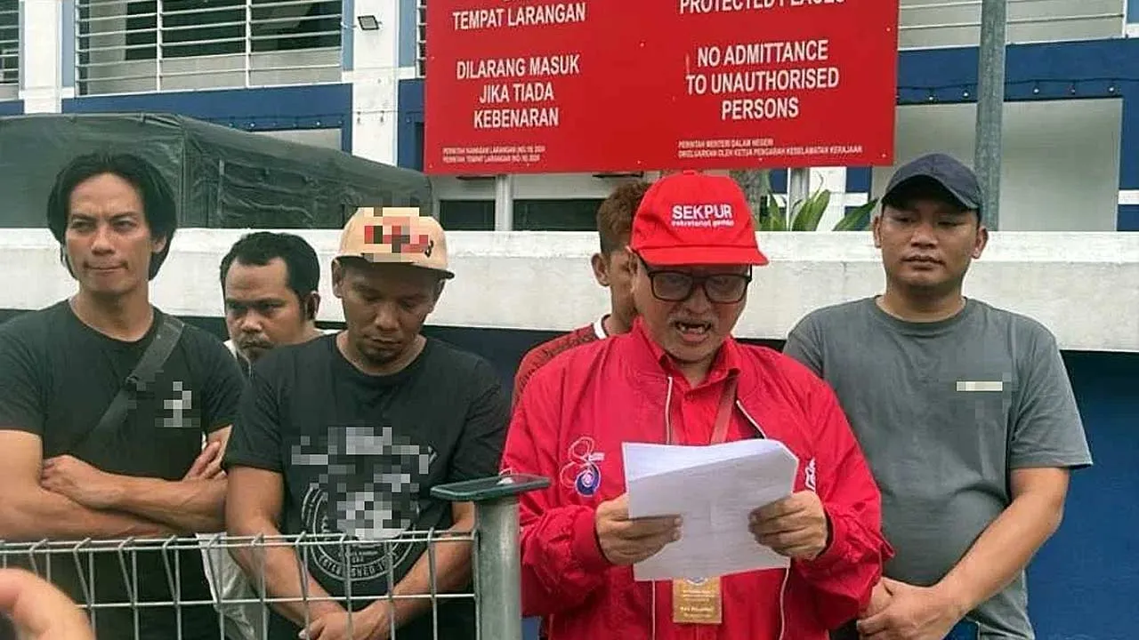 SekPur membuat laporan polis berhubung video tular yang dikaitkan dengan Rafizi pada Khamis.