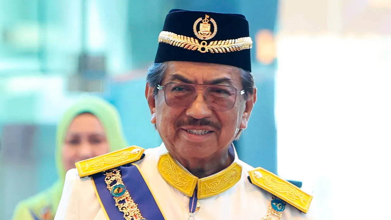KOTA KINABALU, 23 April -- Yang Dipertua Negeri Sabah Tun Musa Aman ketika menghadiri Mesyuarat Pertama Penggal Kedua Dewan Undangan Negeri Sabah Ke-17 di Dewan Undangan Negeri Sabah, hari ini.  --fotoBERNAMA (2026) HAK CIPTA TERPELIHARA
