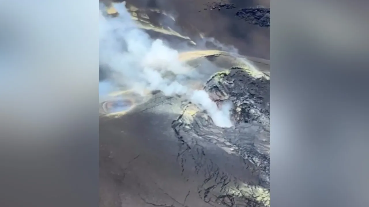 USGS–Hawaiian Volcano Observatory scientists conducted a monitoring overflight of Kīlauea summit on May 22, 2026, and observed/measured the following:    ➖Magma pooled and glowing within both north & south vents ➖Sulfur dioxide emissions averaged around 2,000 tonnes/day (typical during pauses between episodes) ➖Plume drifting southwest into the Kaʻū Desert ➖Collected thermal and visual imagery of the tephra cone on the crater rim, the crater‐walls, and new lava flows on the crater floor ➖With permission fro