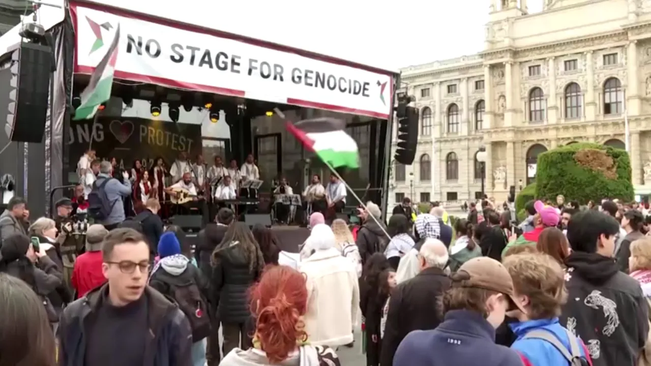 Hundreds attend anti-Eurovision open air concert in Vienna