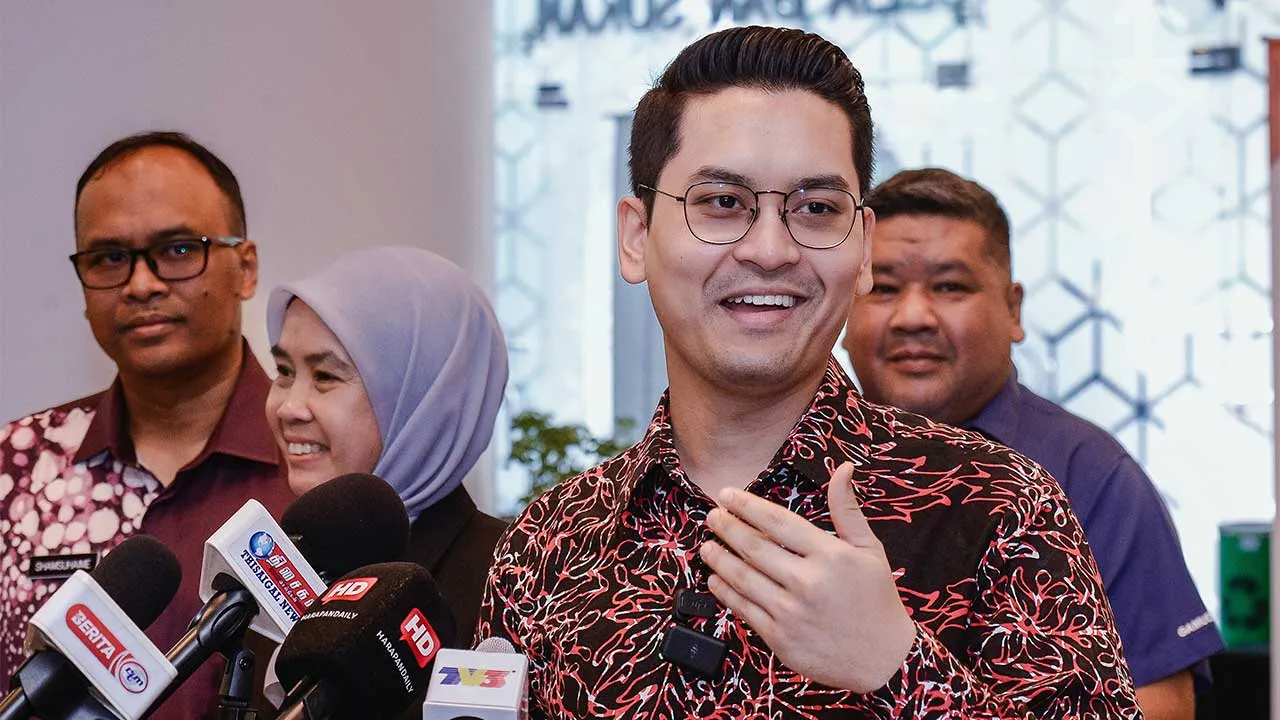 PUTRAJAYA, 4 Jun -- Menteri Belia dan Sukan Dr Mohammed Taufiq pada sidang media selepas Majlis Menandatangani Memorandum Persefahaman Antara JBSN Dengan Foodpanda Malaysia, Grab Malaysia Dan Gamuda Land di Menara KBS hari ini.   --fotoBERNAMA (2026) HAK CIPTA TERPELIHARA