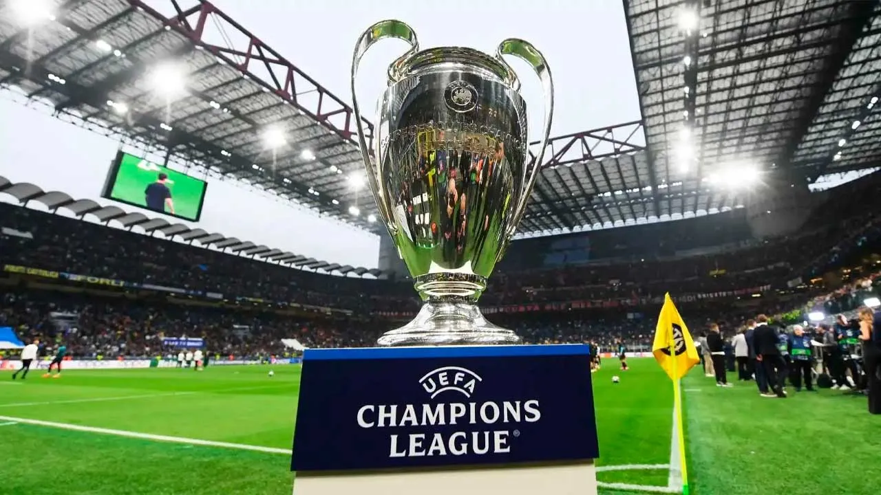 [TB]_UEFA Team of The Season_STADIUM ASTRO