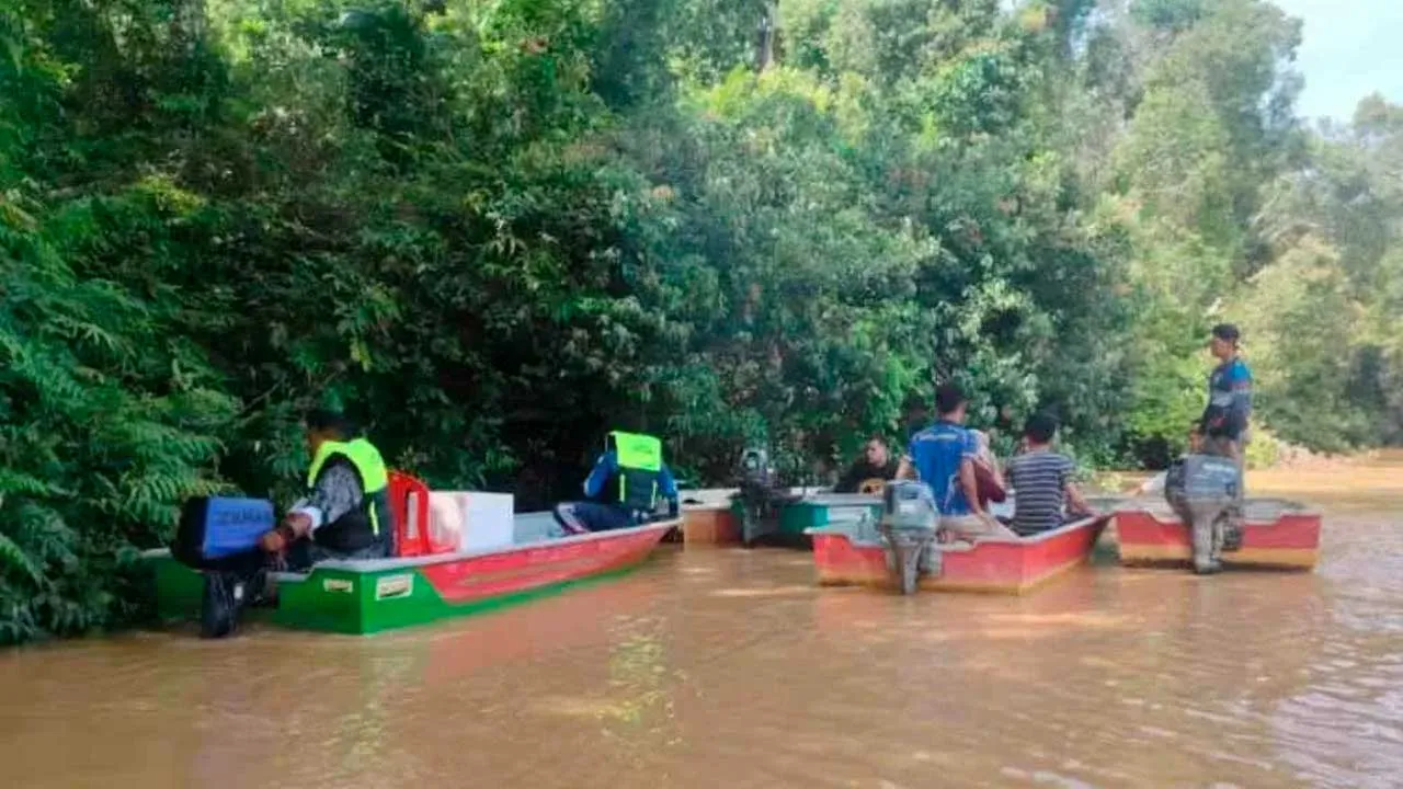 Lelaki dikhuatiri lemas, jatuh bot ketika menjaring ikan