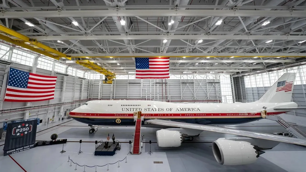 Another view of the new Air Force One. -- Air Force