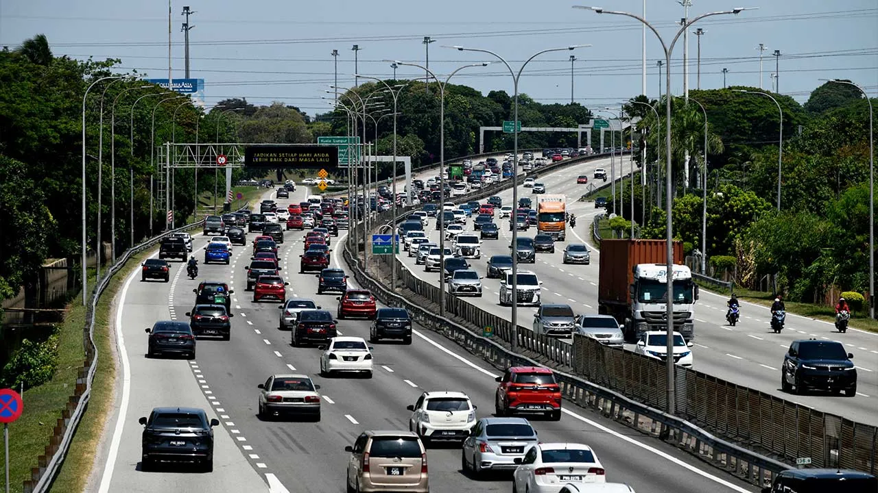 BUTTERWORTH, 7 Jun -- Keadaan aliran trafik di Lebuhraya Utara-Selatan, Seberang Jaya hari ini.  Orang ramai mula pulang ke kediaman masing-masing pada hari terakhir cuti sekolah pertengahan tahun selain selepas cuti umum berganda baru-baru ini.  --fotoBERNAMA (2026) HAK CIPTA TERPELHARA