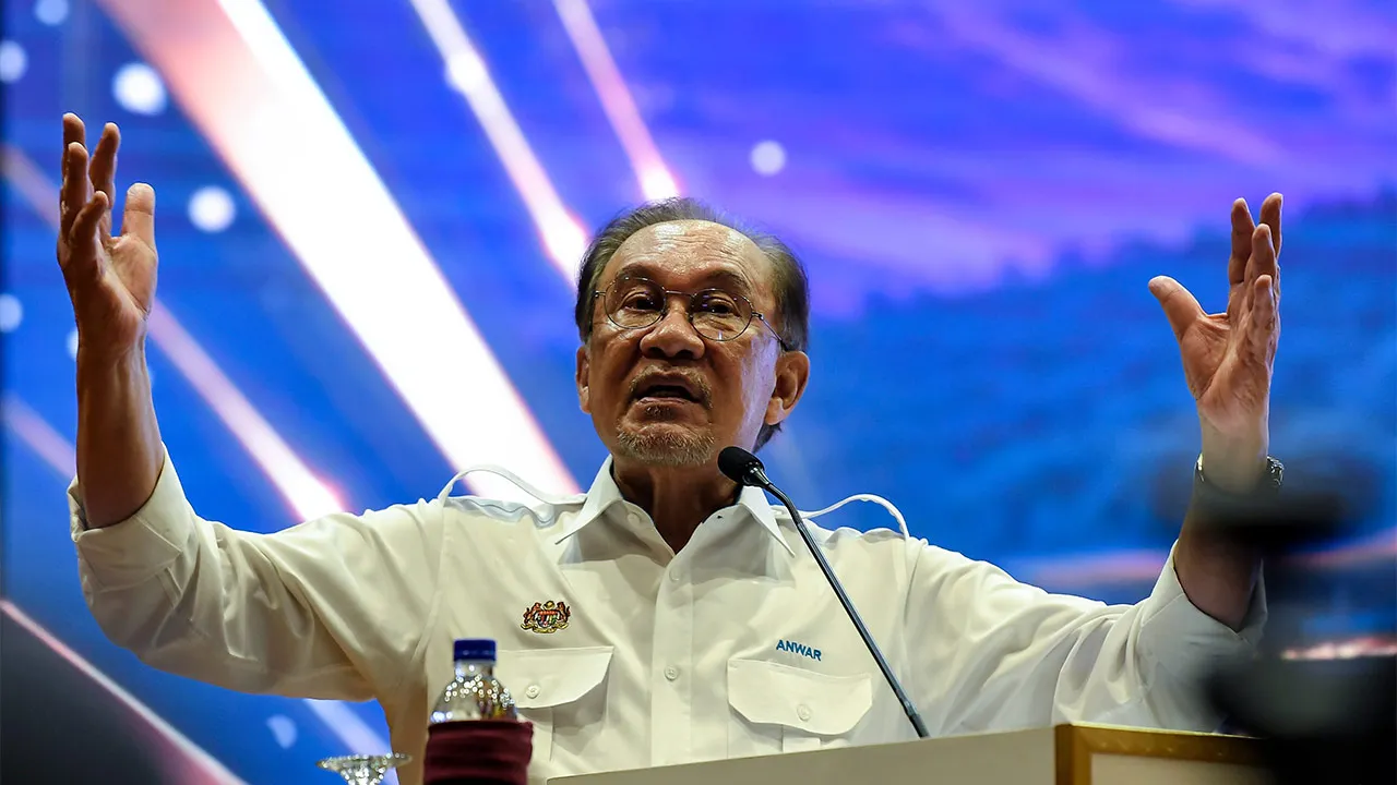 SUNGAI PETANI, 7 Jun -- Perdana Menteri Datuk Seri Anwar Ibrahim menyampaikan ucapan perasmian pada Majlis Serahan Pemberian Geran Kerajaan Tahunan kepada AIMST Universiti di sini hari ini. --fotoBERNAMA (2026) HAK CIPTA TERPELIHARA
