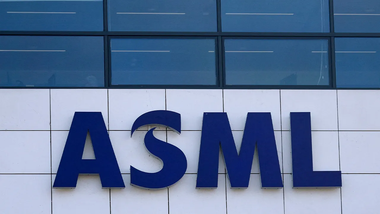 FILE PHOTO: A logo on ASML offices on the day workers participate in a walk-out over the company's plans to cut its workforce, in Veldhoven, Netherlands, March 24, 2026. REUTERS/Nicolas Economou/File Photo