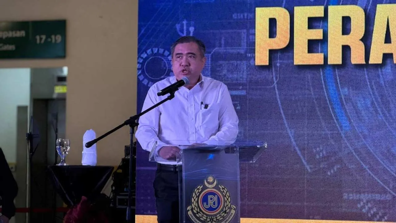 Anthony Loke , TBS , cawangan JPJ, credit AWANI