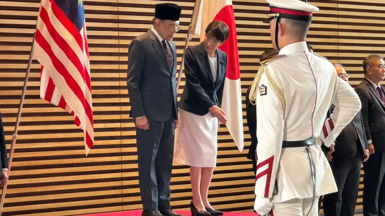 Anwar PMO Japan