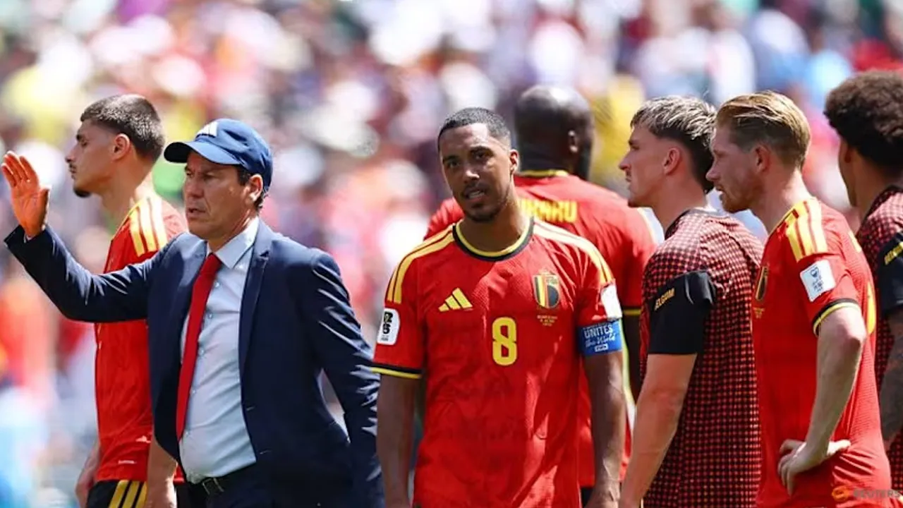 Soccer Football - FIFA World Cup 2026 - Group G - Belgium v Egypt - Seattle Stadium, Seattle, Washington, U.S. - June 15, 2026 Belgium coach Rudi Garcia, Youri Tielemans and Kevin De Bruyne react after the match REUTERS/Agustin Marcarian