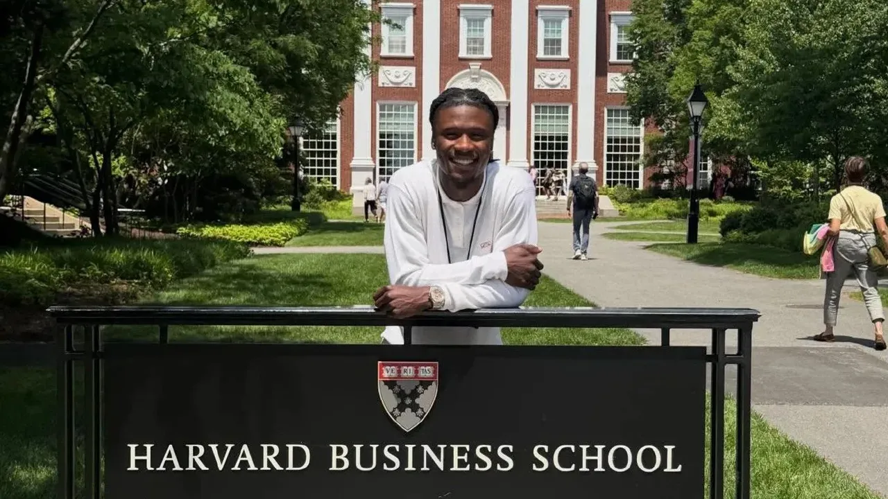 Ketika rakan-rakan sepasukannya bersama Perancis sedang membuat persiapan menghadapi Piala Dunia 2026, pemain tengah Real Madrid, Eduardo Camavinga, memilih untuk memanfaatkan masa lapangnya dengan mengikuti kursus di Universiti Harvard selepas tidak terpilih dalam skuad kebangsaan negara itu._Stadium Astro