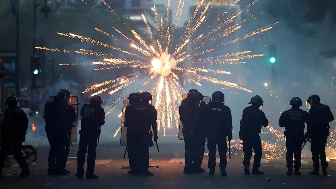 Hundreds arrested in Paris after violent clashes as Paris Saint-Germain wins Champions League