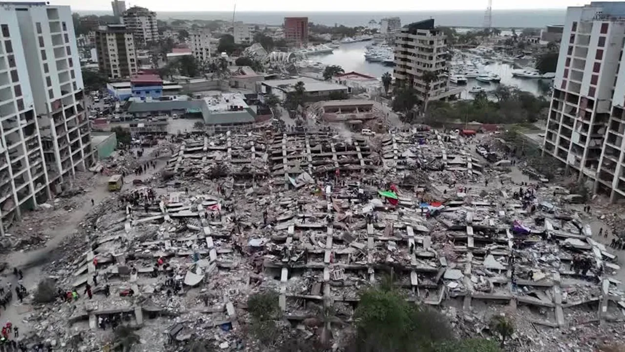 Drone footage from Caraballeda, Venezuela, showed collapsed buildings on Monday (June 29) after a double earthquake damaged a major housing complex in La Guaira state.