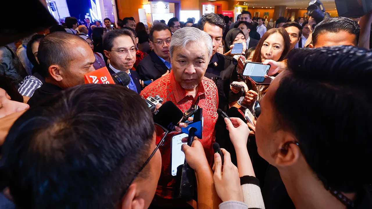 KUALA LUMPUR, June 9 -- Deputy Prime Minister Datuk Seri Dr Ahmad Zahid Hamidi speaks at a press conference after attending the launch of the My Value Up Guidebook at the Invest Malaysia Kuala Lumpur Conference 2026 here today.  --fotoBERNAMA (2026) COPYRIGHT RESERVED