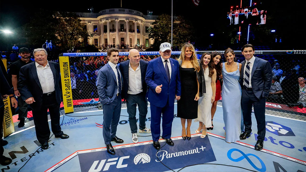 U.S. President Donald Trump, first lady Melania Trump, UFC CEO Dana White and other guests pose inside the Octagon at UFC Freedom 250 on the South Lawn of the White House in Washington, D.C., U.S., June 15, 2026. REUTERS/Evan Vucci