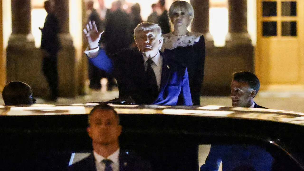 U.S. President Donald Trump gestures as he leaves the Palace of Versailles, near Paris, France, June 18, 2026. REUTERS/Evelyn Hockstein