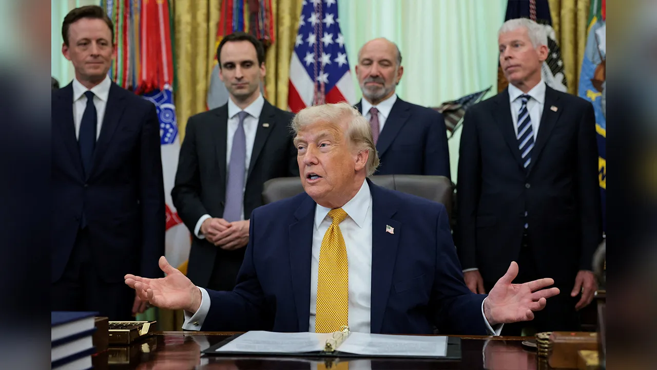 U.S. President Donald Trump speaks on the day he signs an executive order regarding Quantum Computing, in the Oval Office at the White House in Washington, D.C., U.S., June 22, 2026. REUTERS/Jonathan Ernst