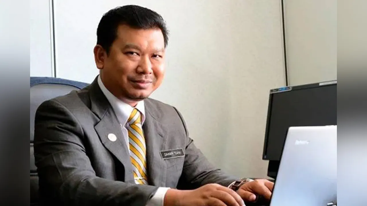 Penganalisis Politik, Dr Ahmad Zaharuddin Sani Ahmad Sabri