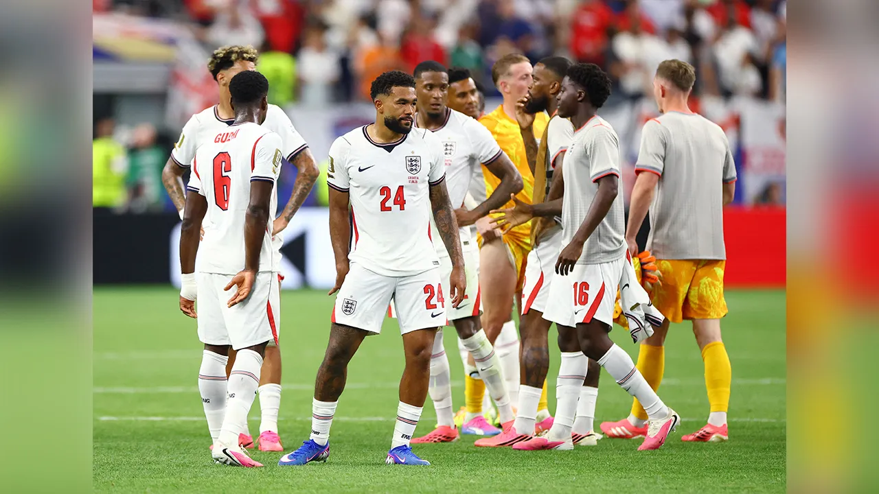 Soccer Football - FIFA World Cup 2026 - Group L - England v Croatia - Dallas Stadium, Arlington, Texas, U.S. - June 17, 2026 England's Reece James celebrates with teammates after the match REUTERS/Hannah Mckay