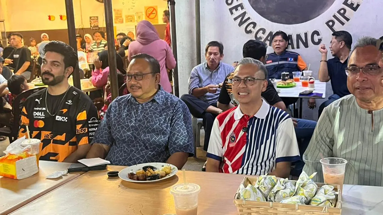 Fahmi Fadizl PRN. Astro Awani