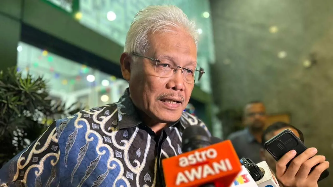 HAMZAH ZAINUDDIN