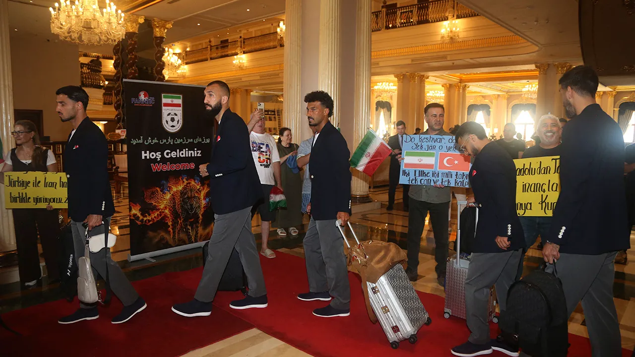 FIFA World Cup 2026 - Iran Departs to Mexico for the World Cup - Antalya Airport, Antalya, Turkey - June 6, 2026 Iran's Ramin Rezaeian and Rouzbeh Cheshmi departs from their hotel as they travel from Turkey to Mexico ahead of the World Cup REUTERS/Kaan Soyturk