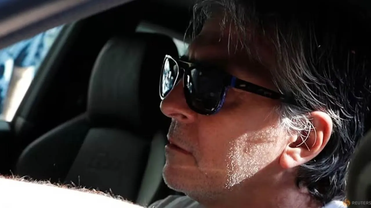 Lionel Messi's father and agent Jorge Messi arrives at his lawyers' office in Barcelona, Spain September 4, 2020. REUTERS/Nacho Doce