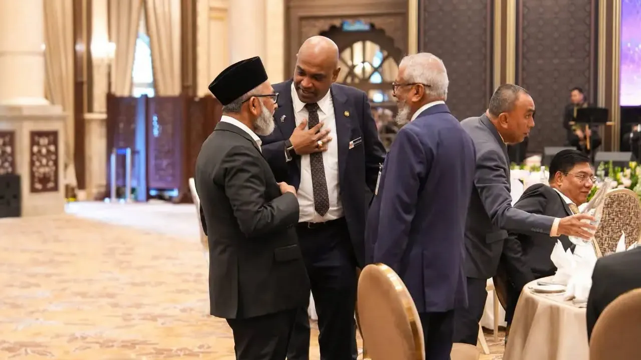 Putrajaya | 22 Jun 2026 Kementerian Sumber Manusia (KESUMA) mengalu-alukan hasil pertemuan dua hala antara YAB Perdana Menteri Malaysia, Dato’ Seri Anwar Ibrahim dan YAB Perdana Menteri Bangladesh, Tarique Rahman yang memberi penekanan khusus kepada usaha memperkukuh kerjasama dalam bidang tenaga kerja antara kedua-dua negara.