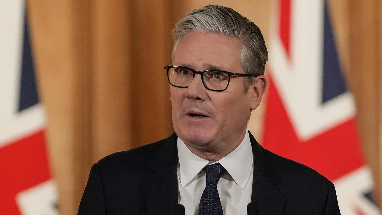 Britain's Prime Minister Keir Starmer attends a press conference at Downing Street in central London on June 15, 2026, to announce government action to protect children online. CARLOS JASSO/Pool via REUTERS