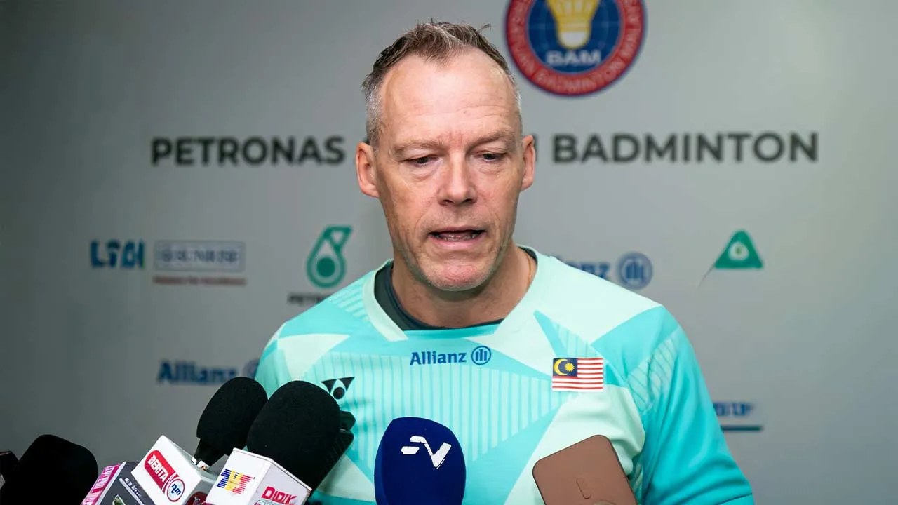 KUALA LUMPUR, 26 Jun -- Pengarah Kejurulatihan Perseorangan Akademi Badminton Malaysia (BAM), Kenneth Jonassen ditemui media selepas sesi latihan skuad badminton kebangsaan di Akademi Badminton Malaysia (ABM), Bukit Kiara hari ini.  -- fotoBERNAMA (2026) HAK CIPTA TERPELIHARA