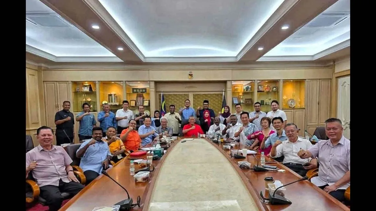 https://www.sinarharian.com.my/article/782182/berita/politik/mesyuarat-tergempar-ph-negeri-sembilan-bincang-persediaan-prn